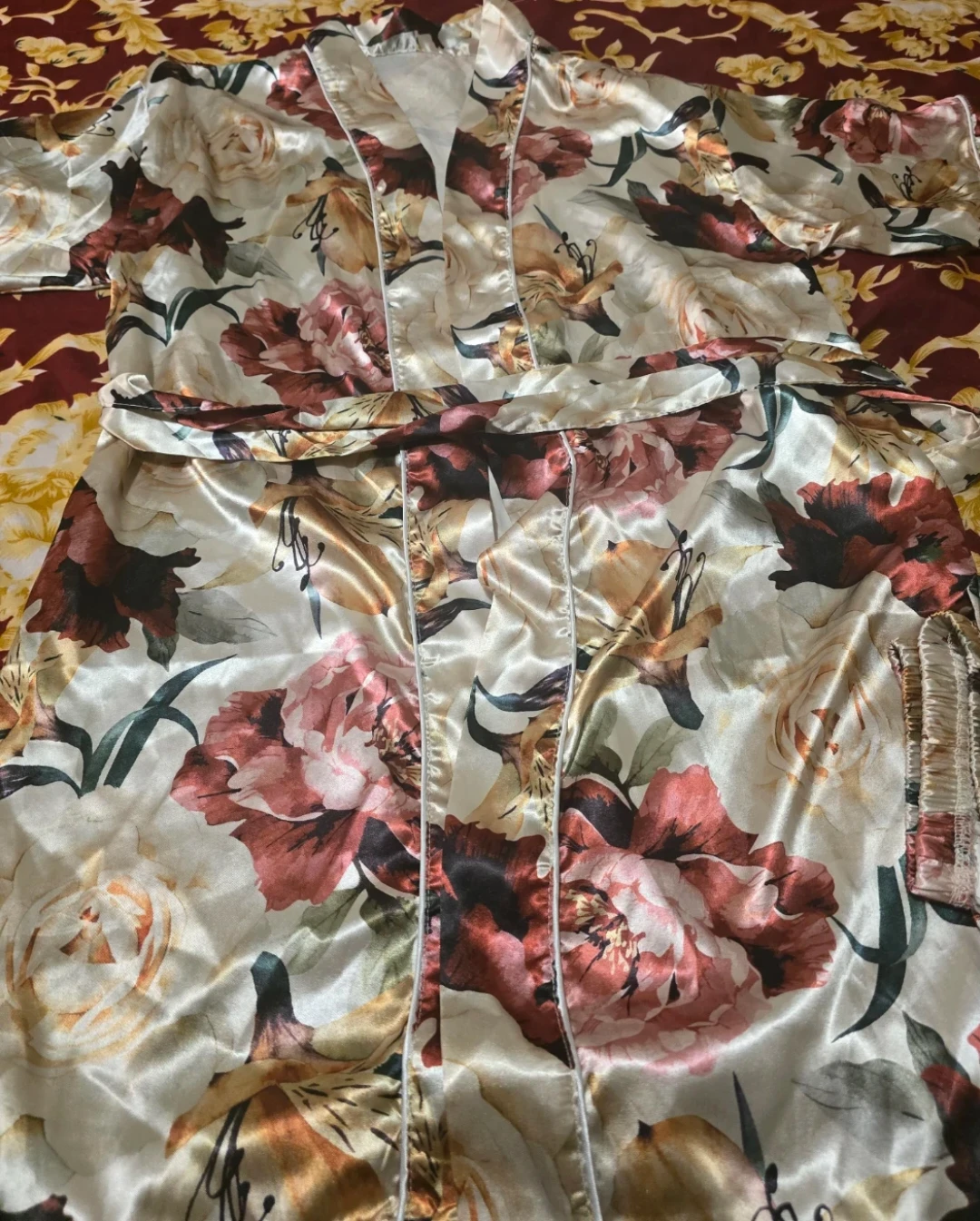 New Floral Satin Robe and Pajama Set - photo 4