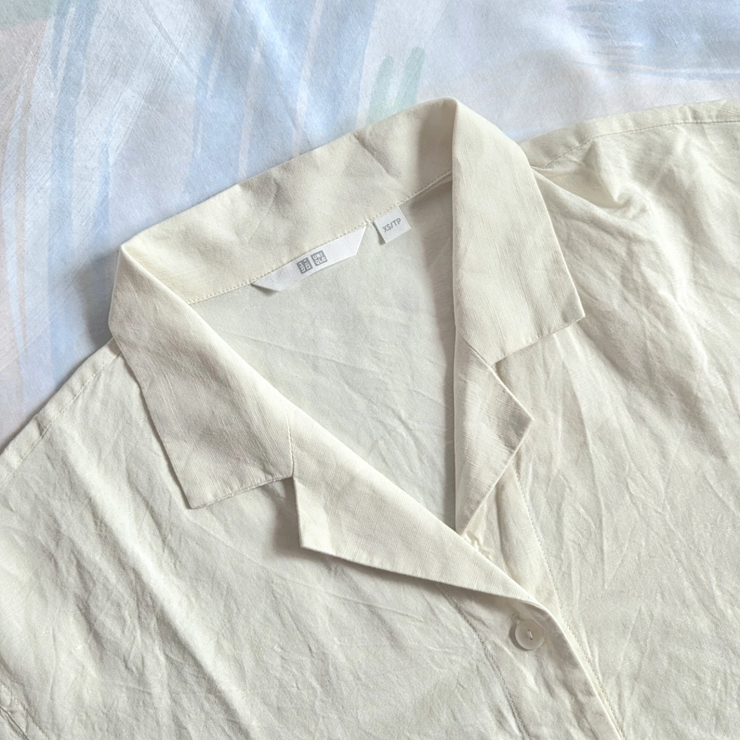 Uniqlo Cream Short Sleeve Button-Up Shirt