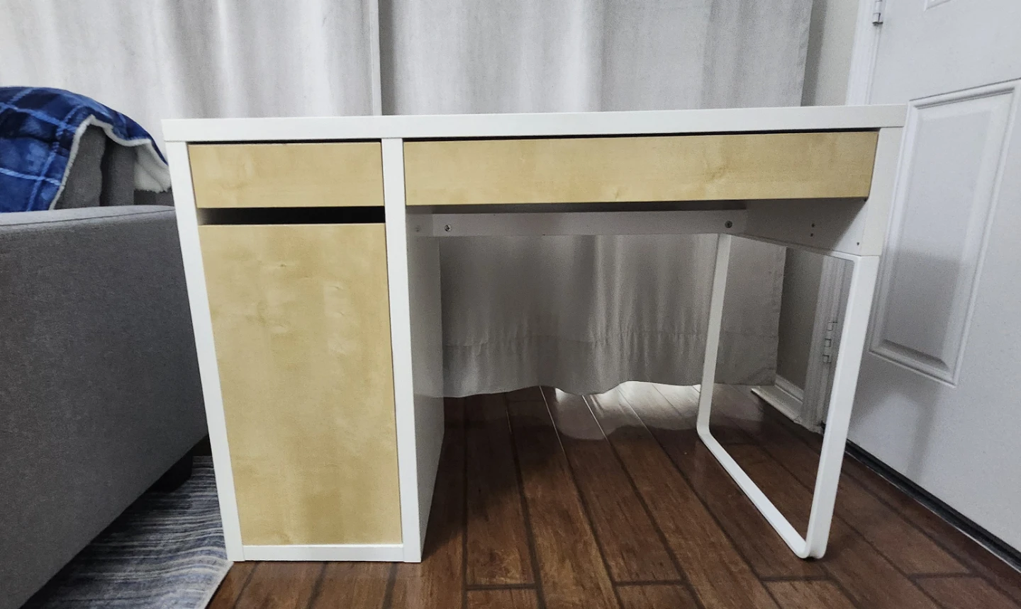 Ikea study table & Ikea Chair - photo 5