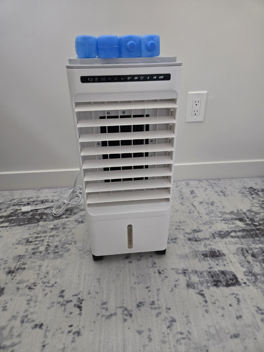 White Portable Air Cooler with 4 Ice Packs