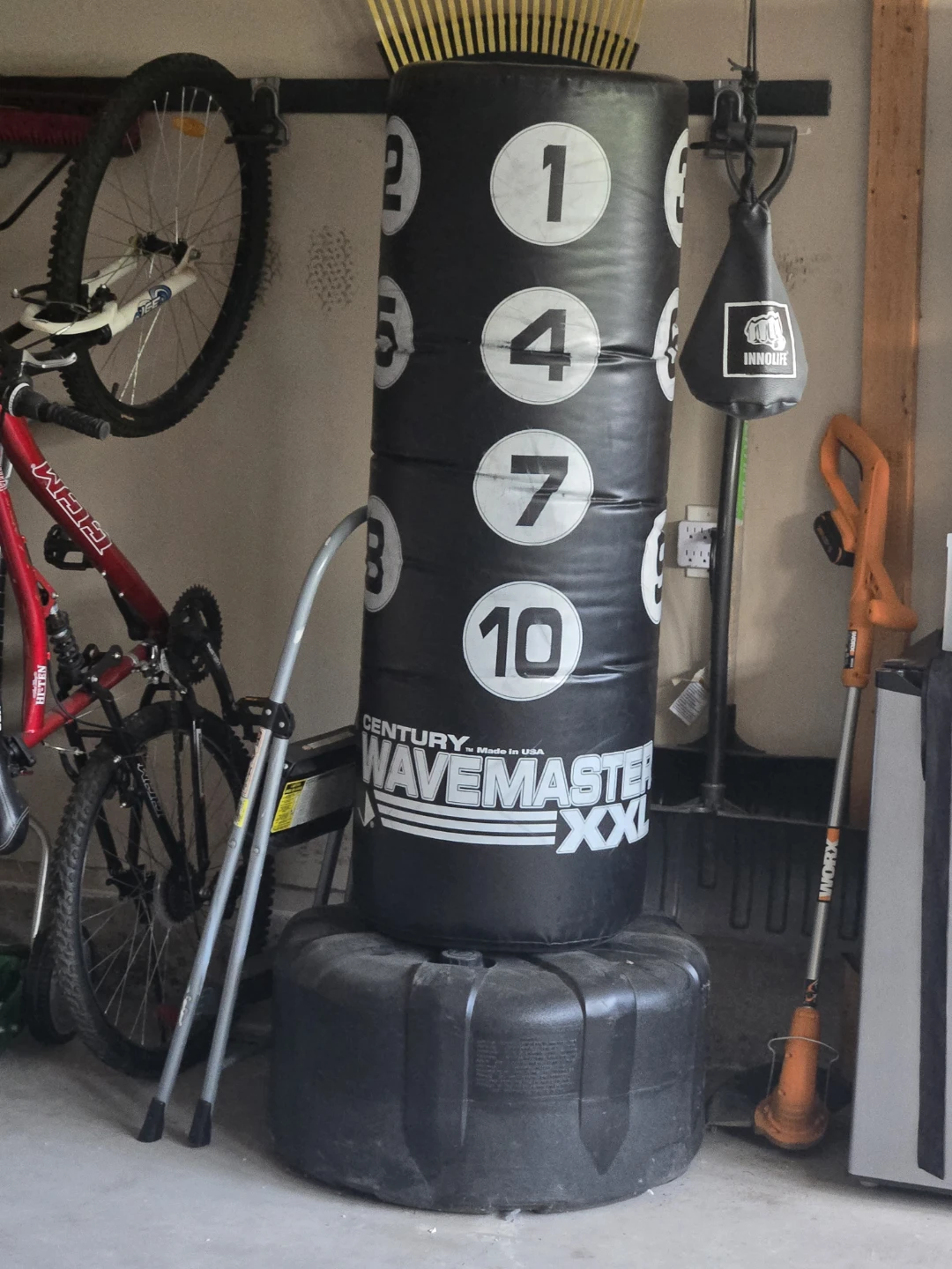 Century Wavemaster XXL Punching Bag