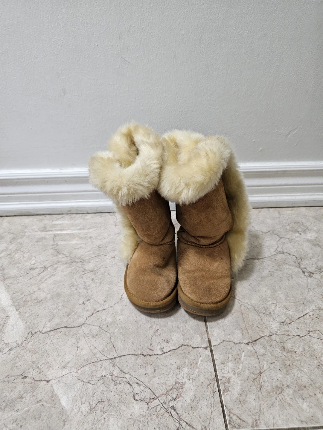 Toddler Ugg Boots Size 10 - photo 2