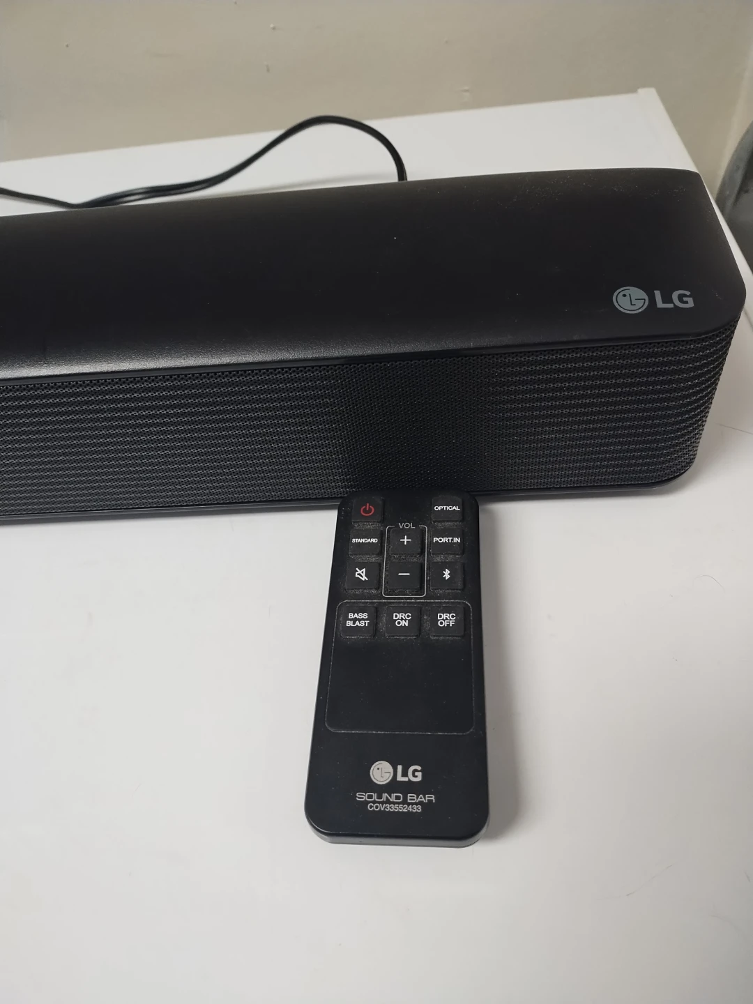 LG Sound Bar Model SK1 with Remote