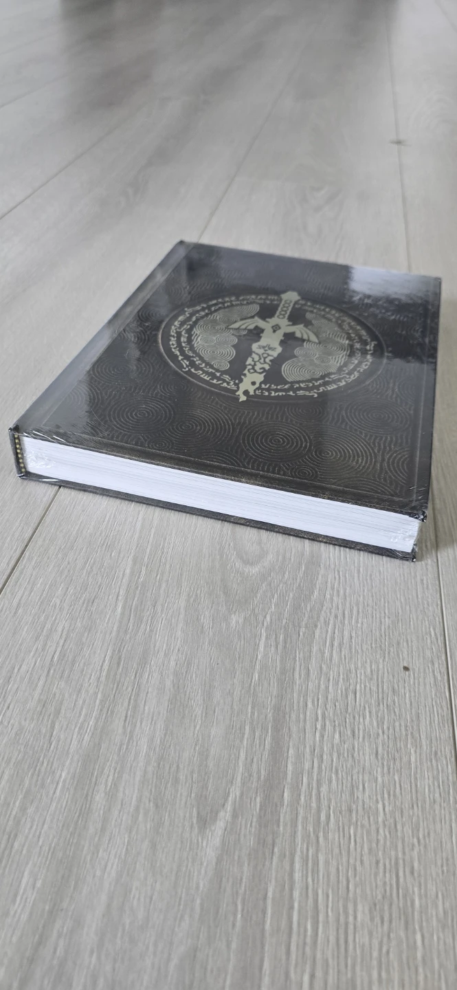 Tears of the Kingdom Official Guide Collectors Edition - photo 3
