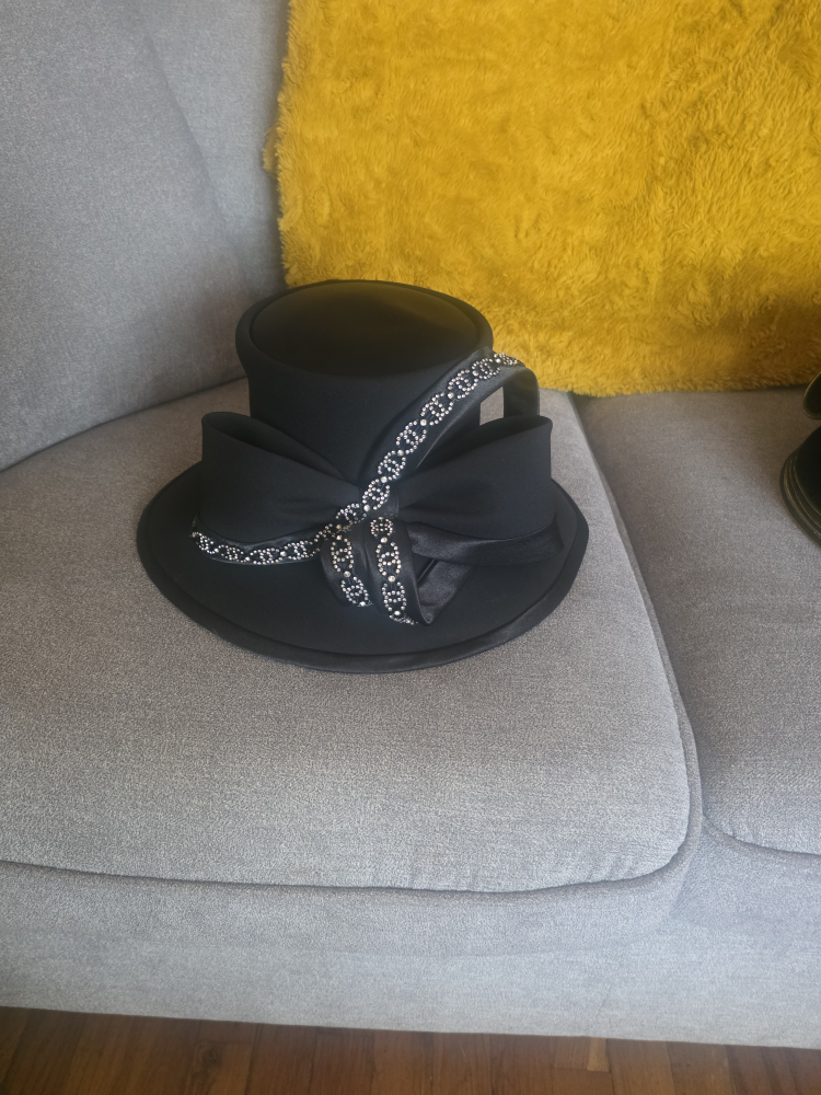 Black Divine Hat with Beaded Embellishment - photo 2