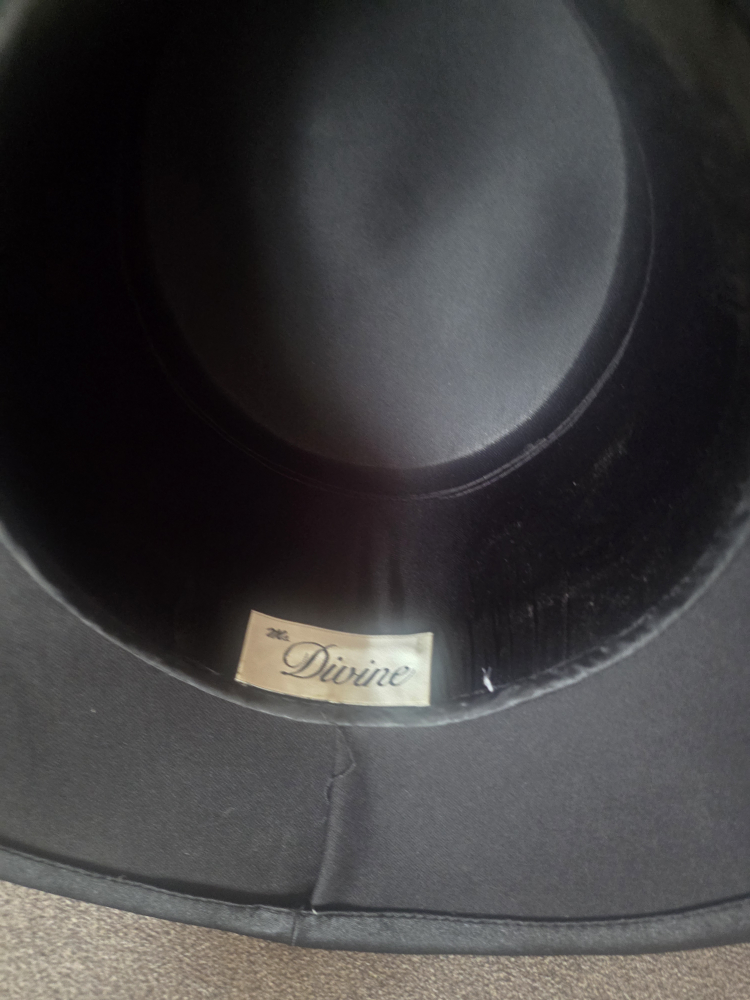 Black Divine Hat with Beaded Embellishment - photo 3