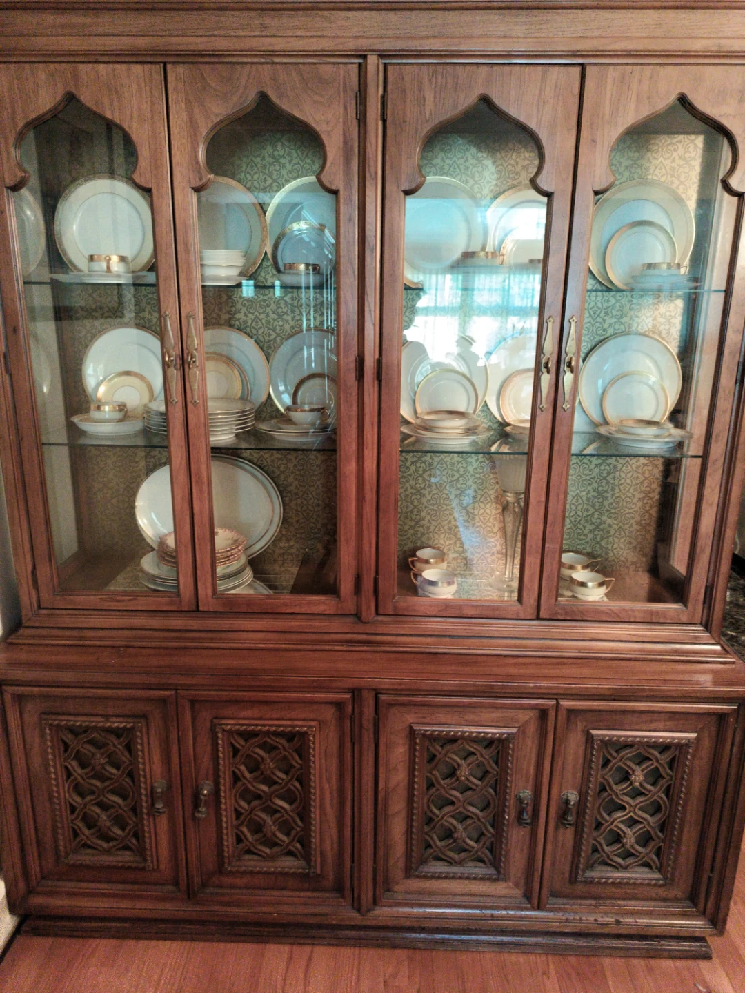 Vintage  China  Cabinet