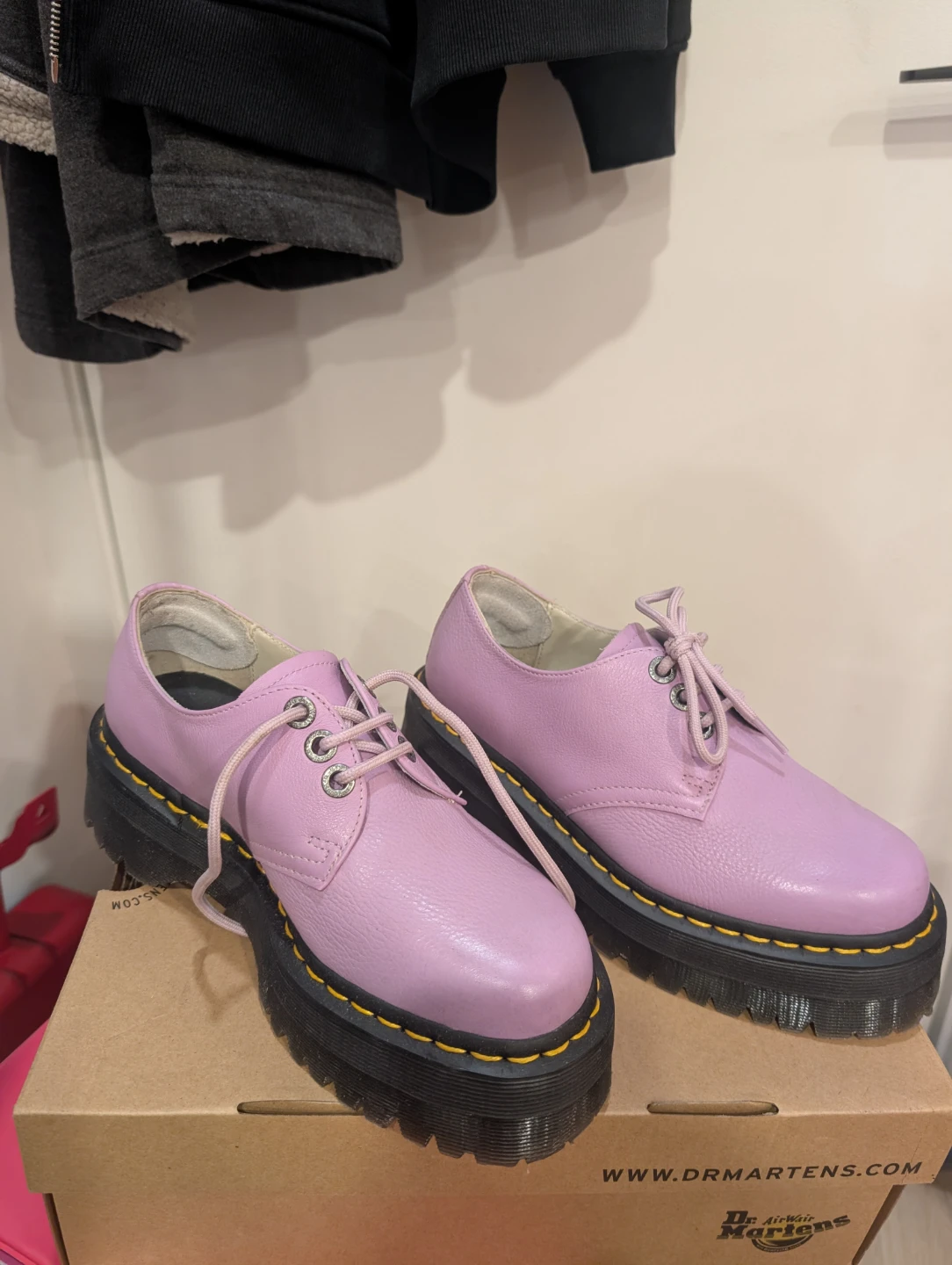 Size 6 - 7 Doc marten Pisa platform purple lilac