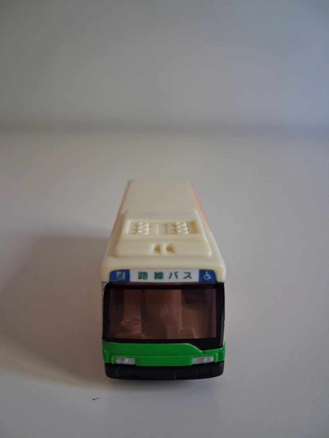 Tomica Mitsubishi Fuso Aero Star Die-cast Bus - photo 3