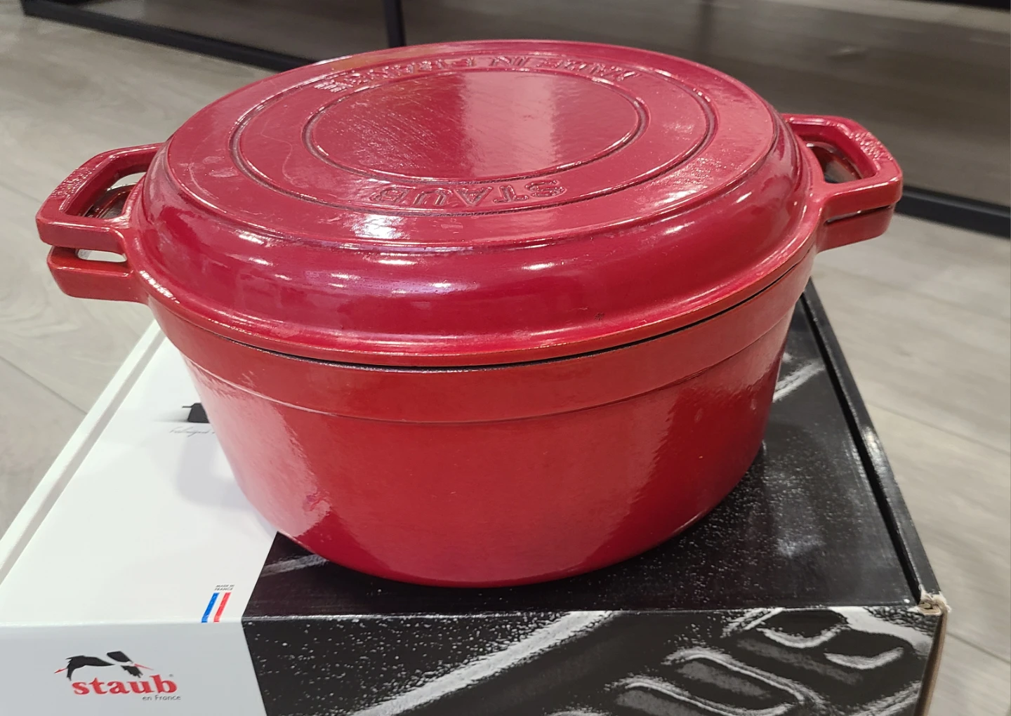 Staub Cast Iron Dutch Oven & Grill Pan Set - photo 2