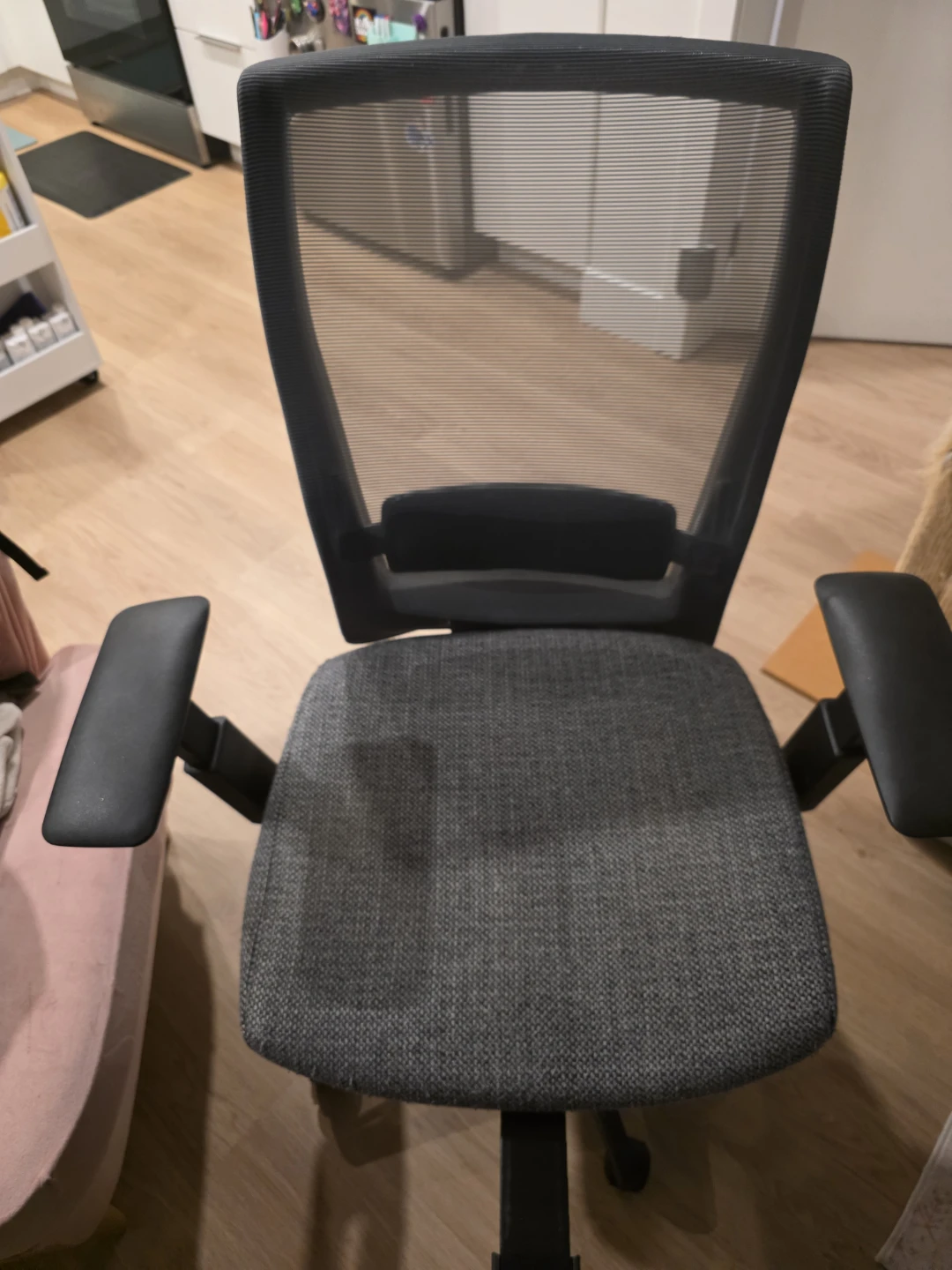 Autonomous Office Chair with Footrest - photo 2