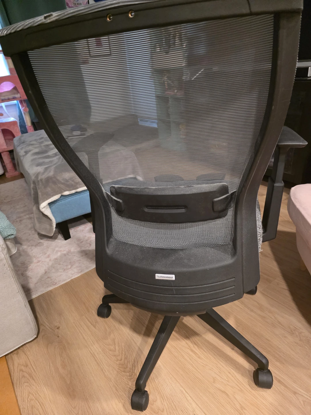Autonomous Office Chair with Footrest - photo 4