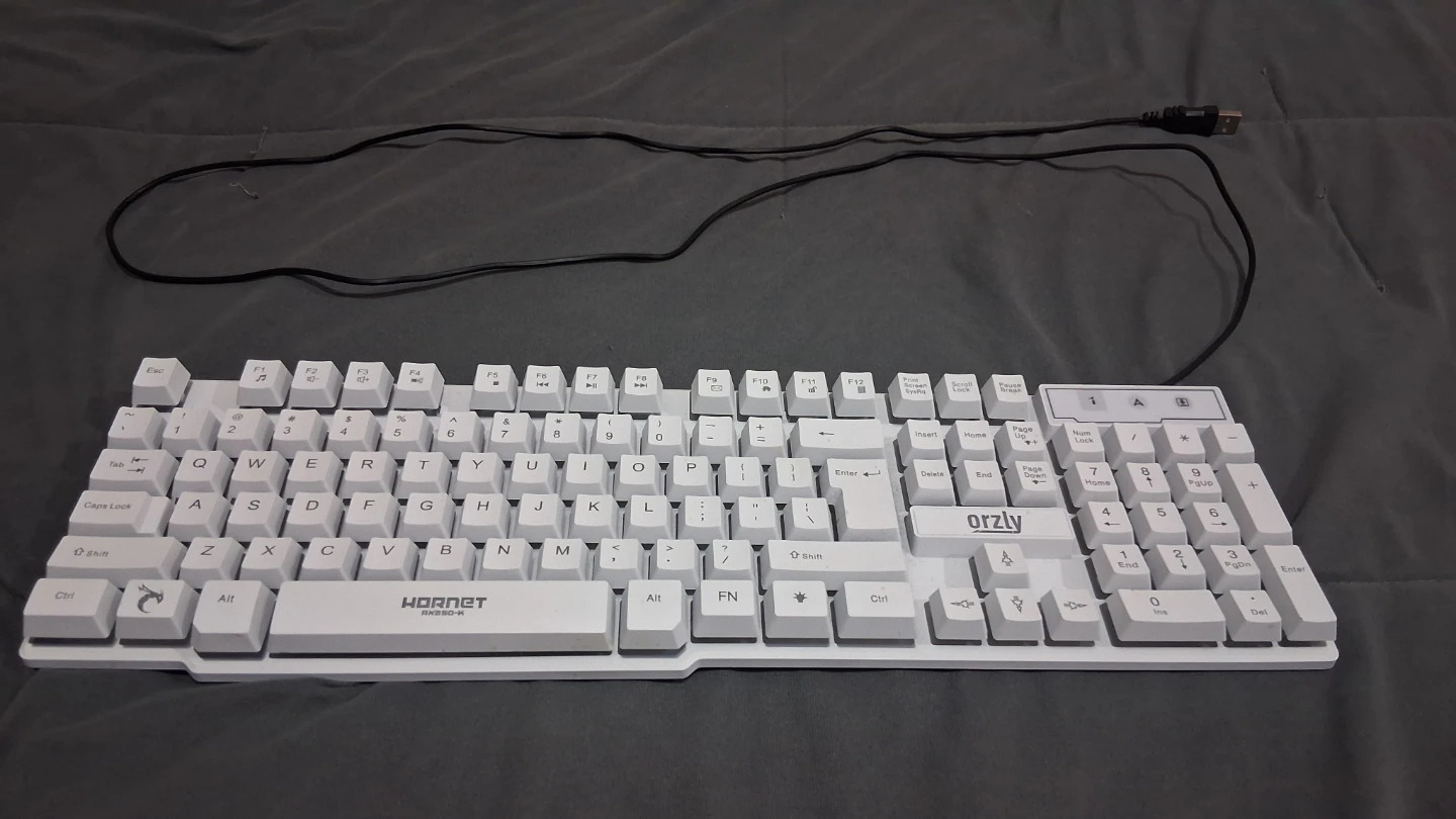 HORNET ORZLY White Wired Gaming Keyboard