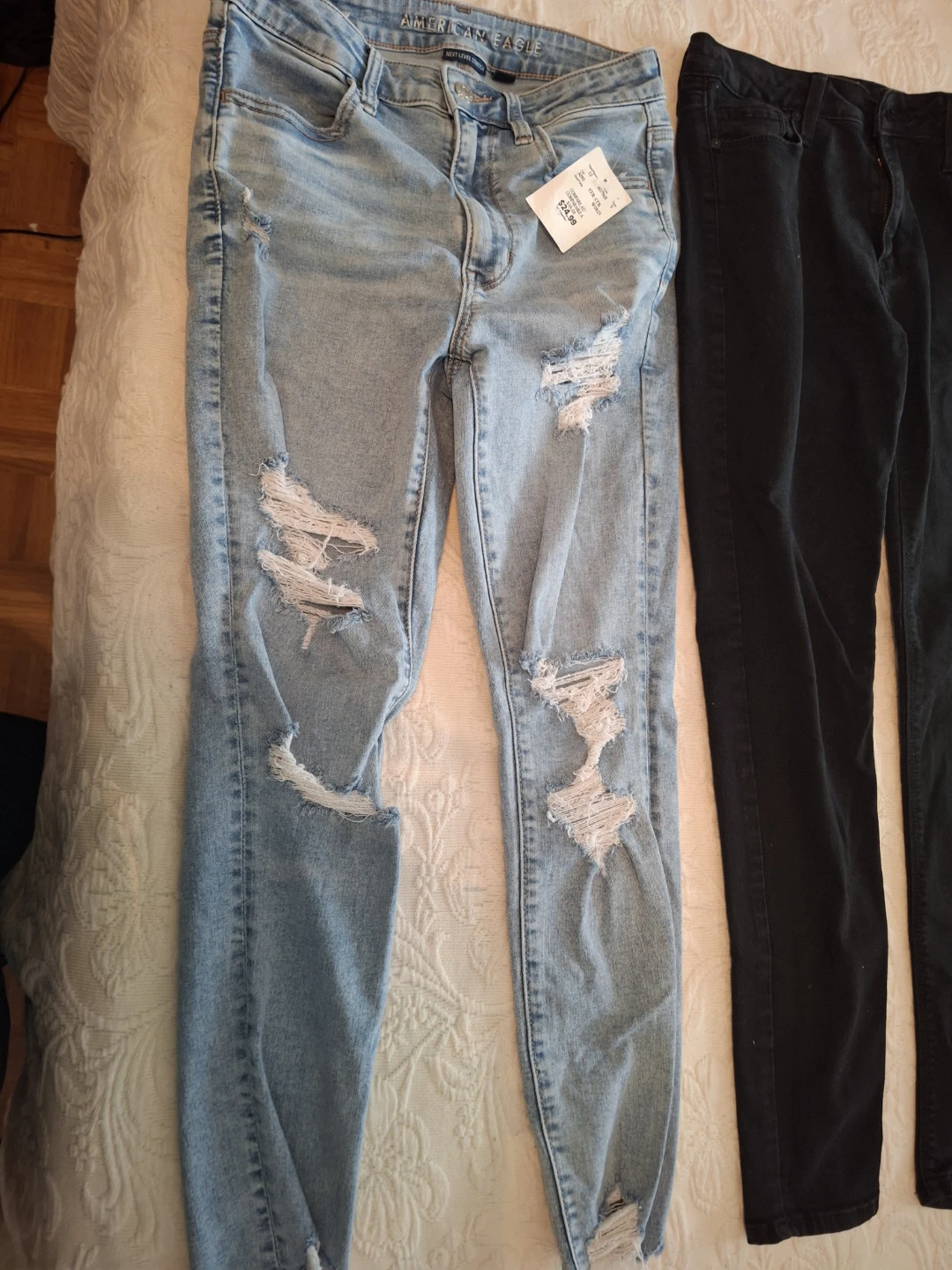 American Eagle Ripped Jeans & Just Black Jeans, size 26 - photo 3