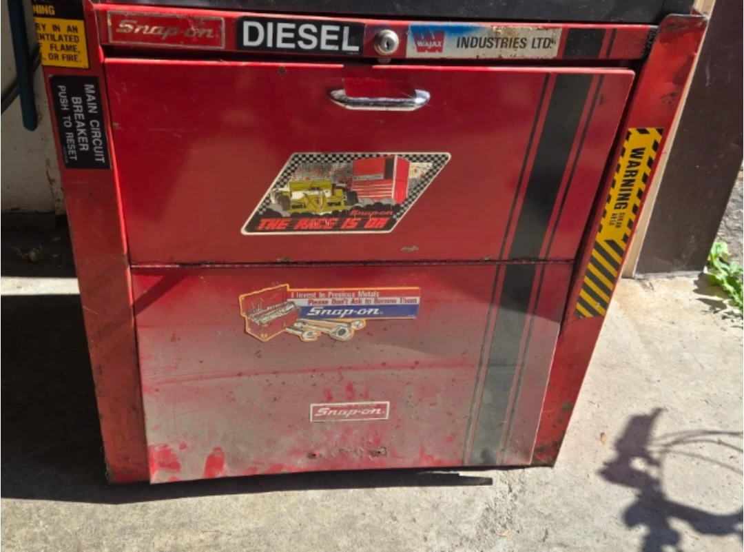 Snap-on Red Tool Chest - photo 3