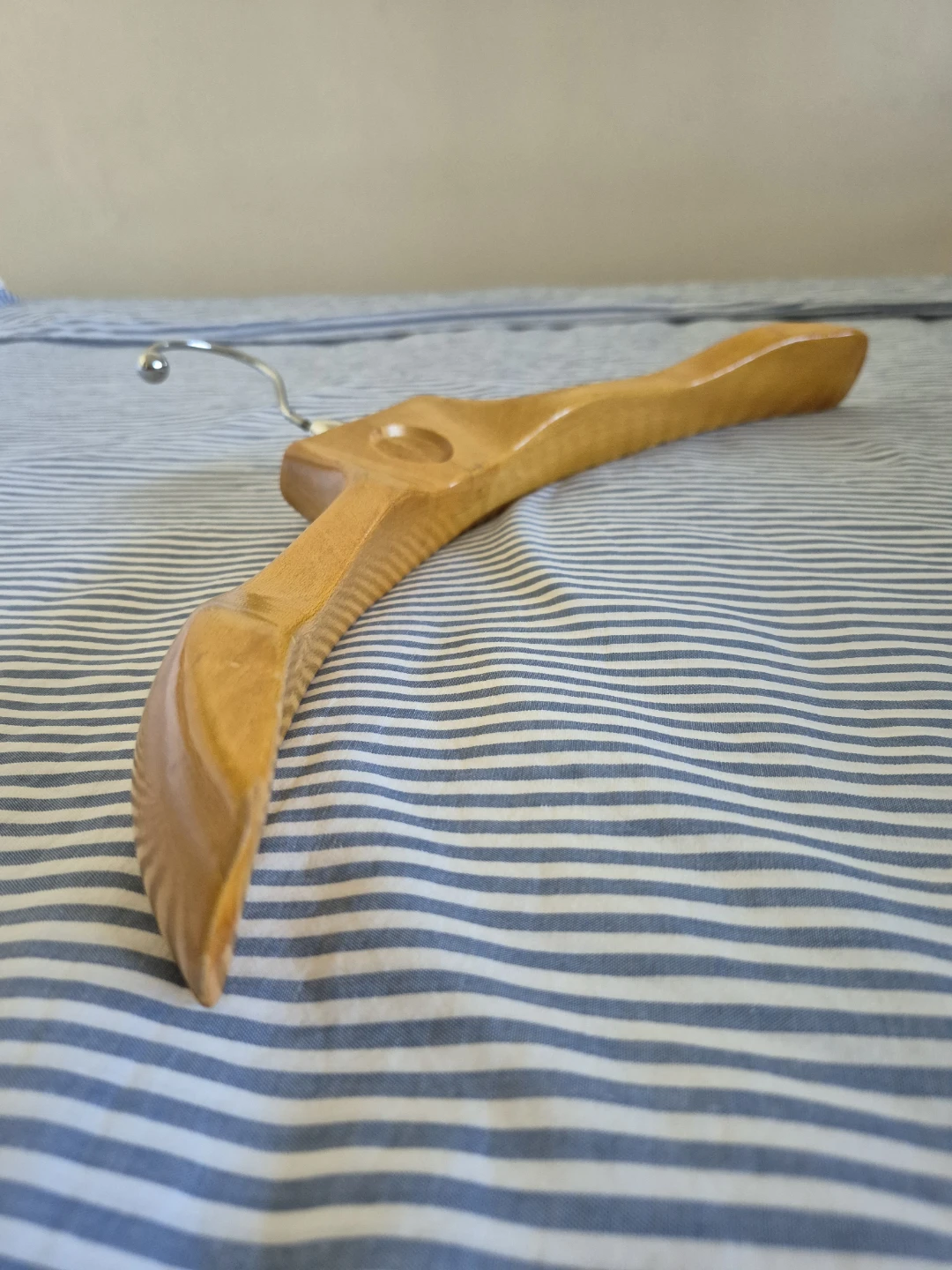 Vintage Wood Clothes Hanger: Solid Maple Hardwood, Thick, Smooth - photo 3