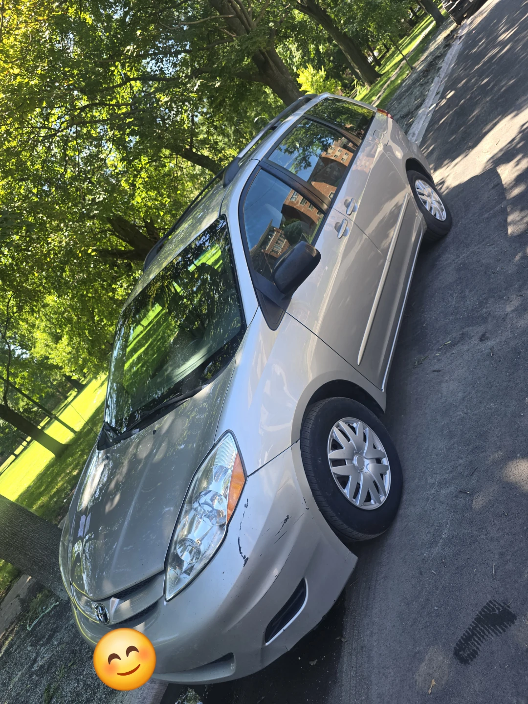 Toyota Sienna LE