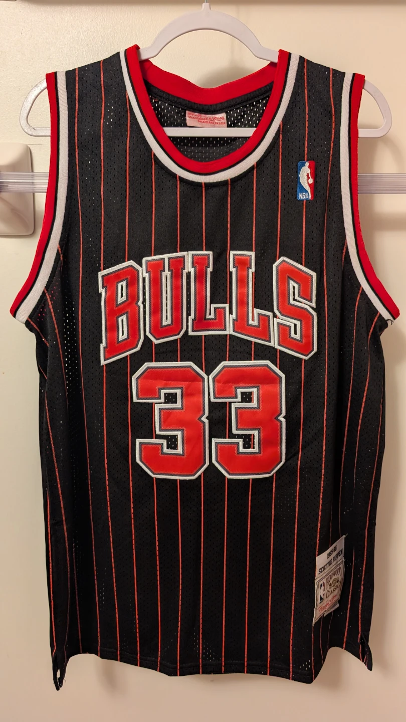 1995-96 Chicago Bulls Scottie Pippen Jersey