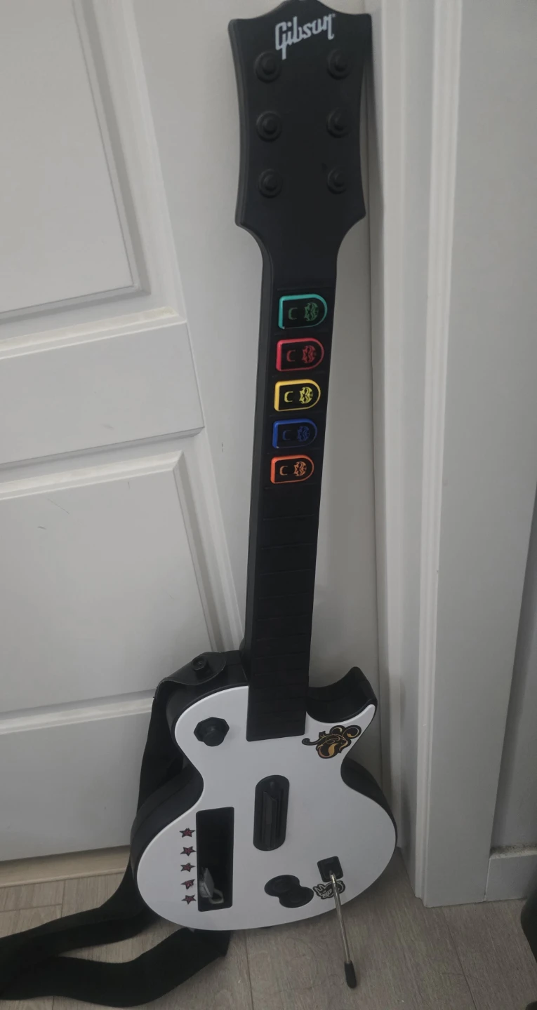 Nintendo: Wii Guitar Hero Les Paul