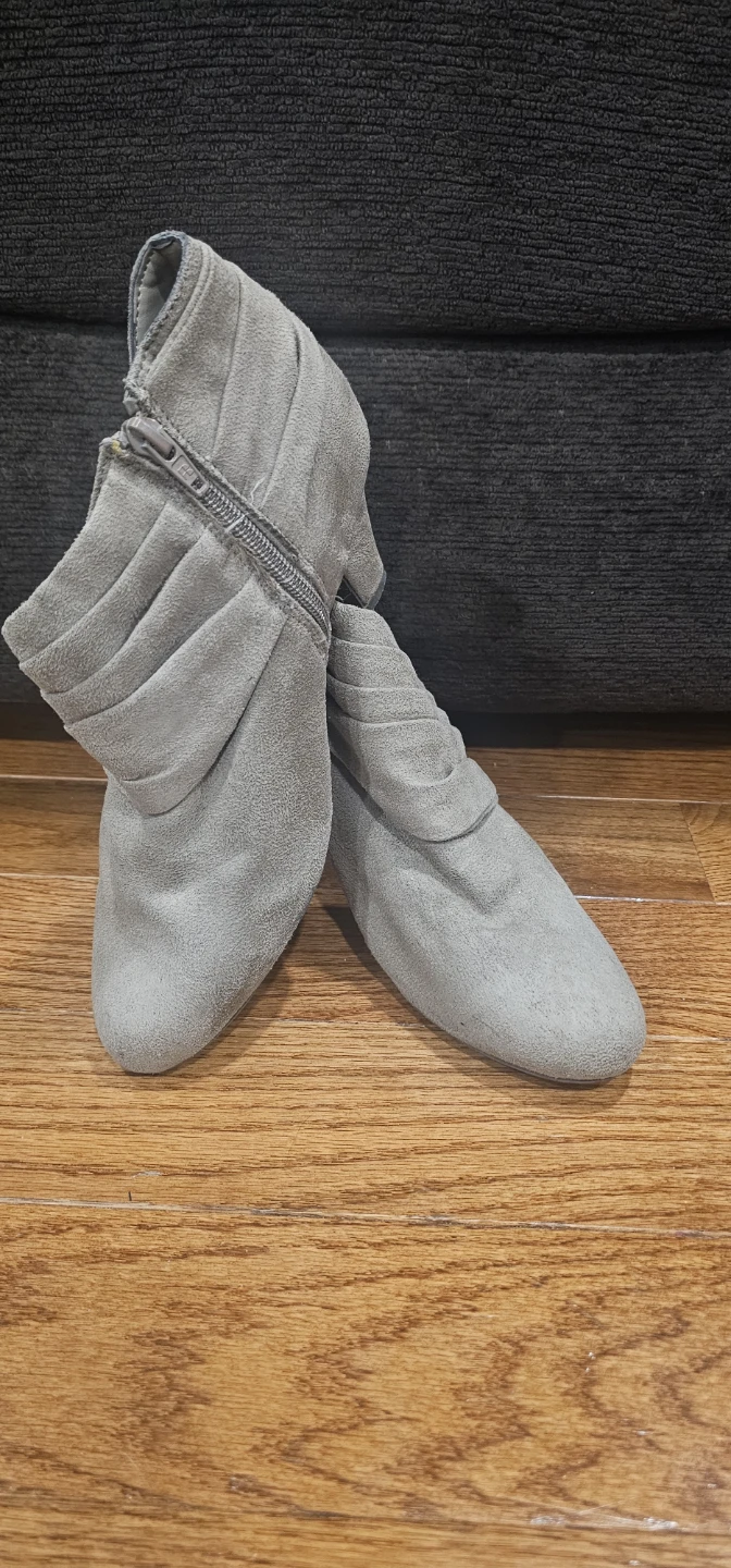 Tan Coloured Ruched Ankle Boots - photo 3