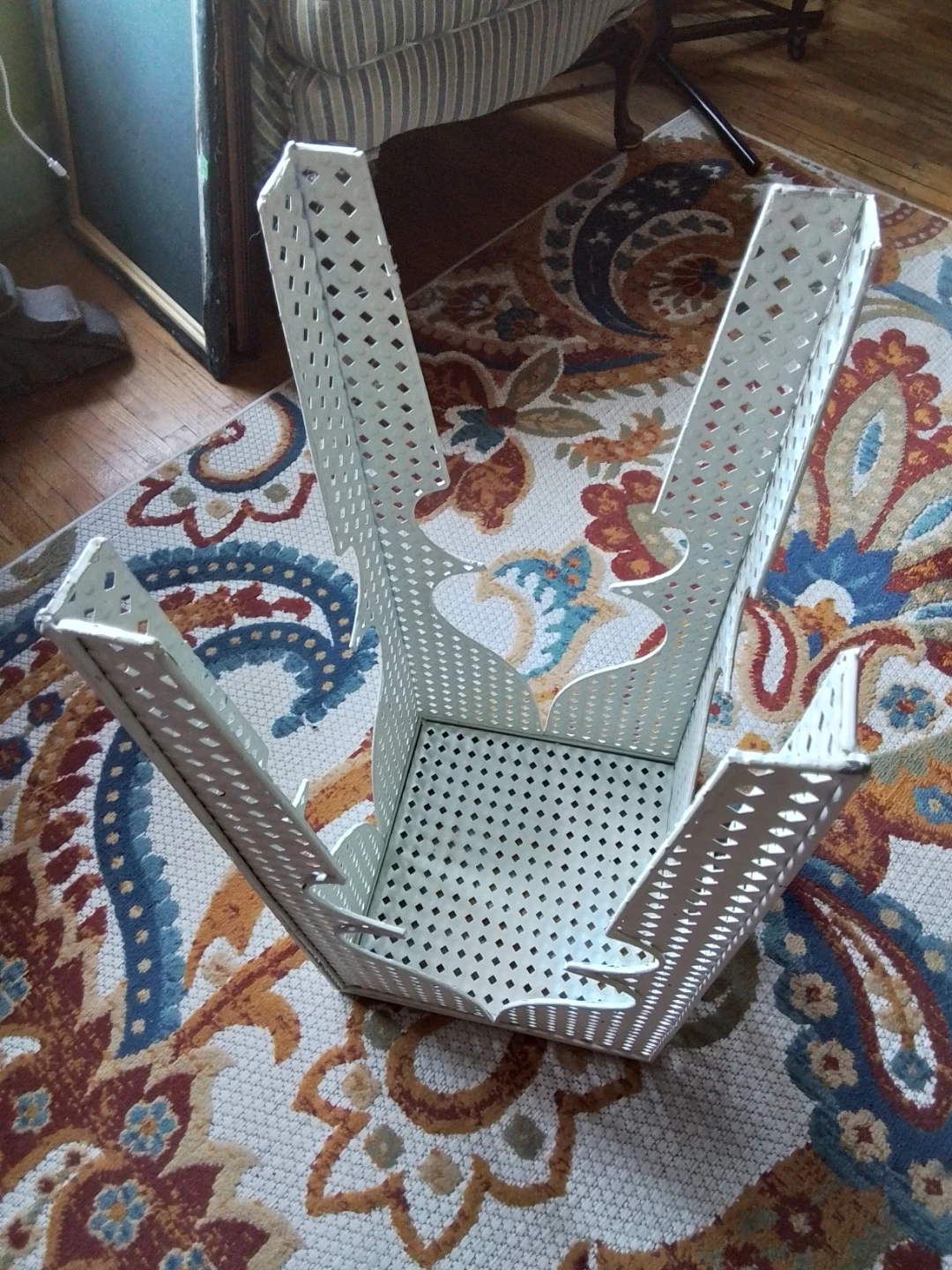 Mid-Century Moorish Openwork Metal Accent Table - photo 5