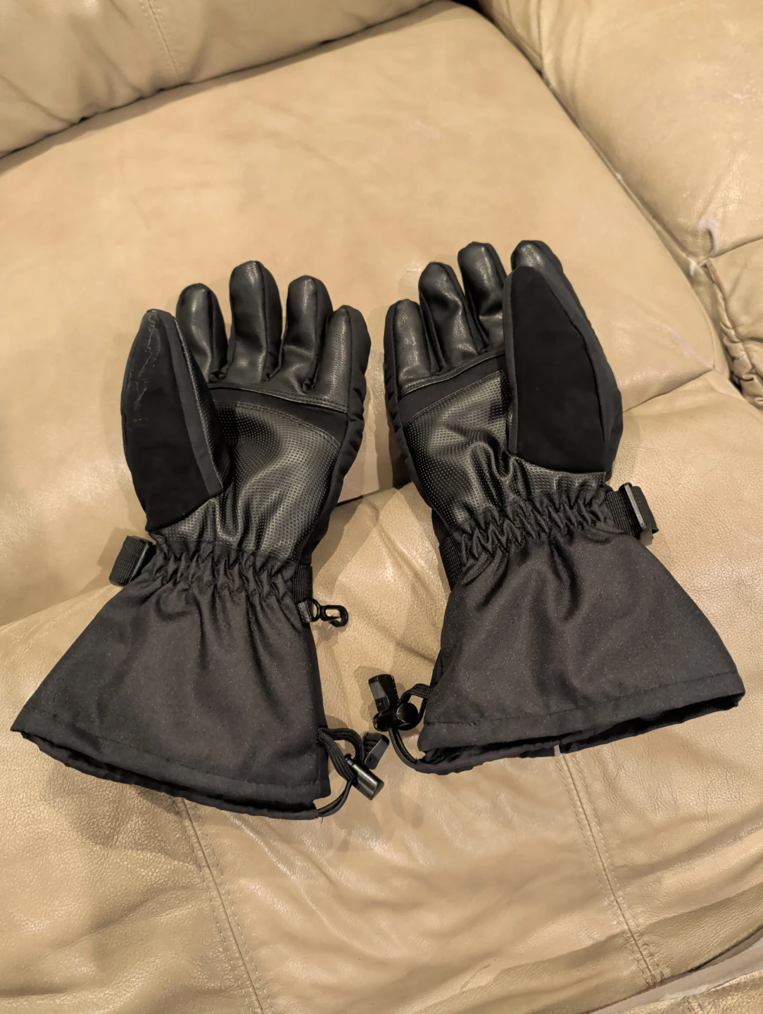 Black Water-Resistant Ski Gloves - photo 2