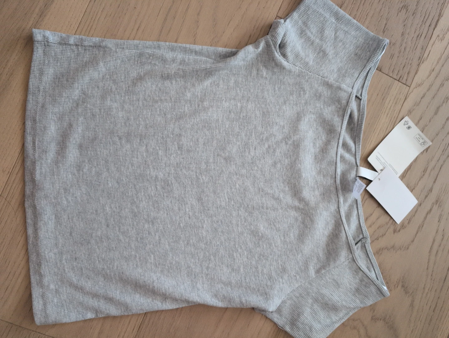 H&M Grey Off-the-Shoulder Top
