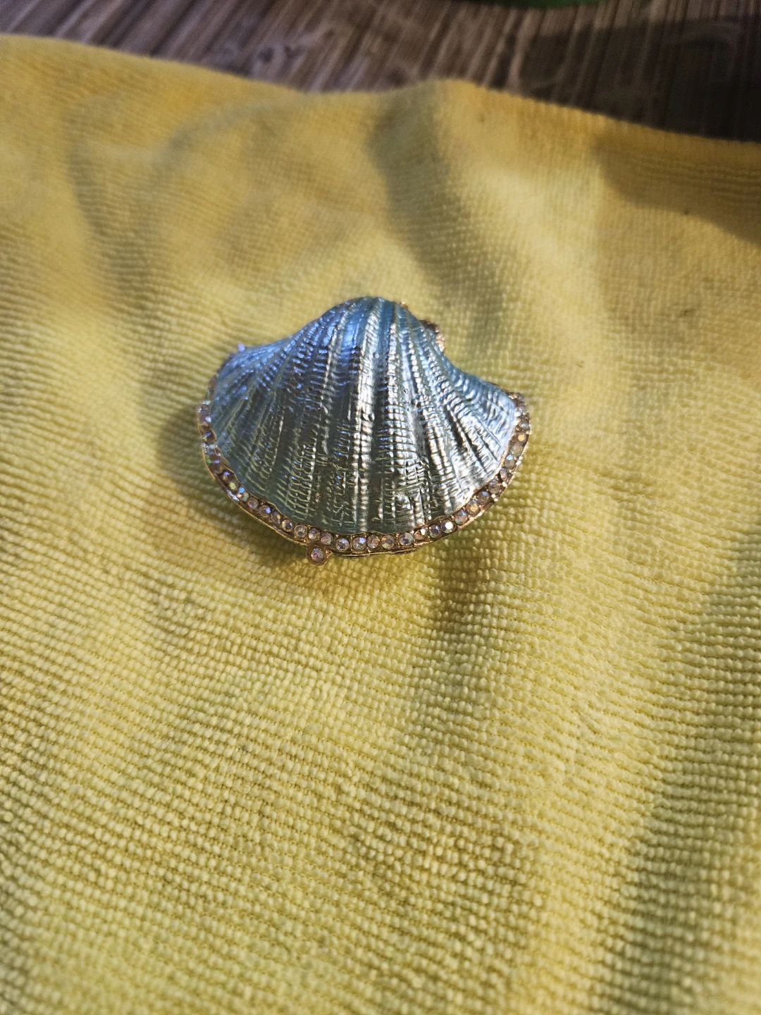 Decorative Seashell Trinket Box with Pearl Accent - photo 2