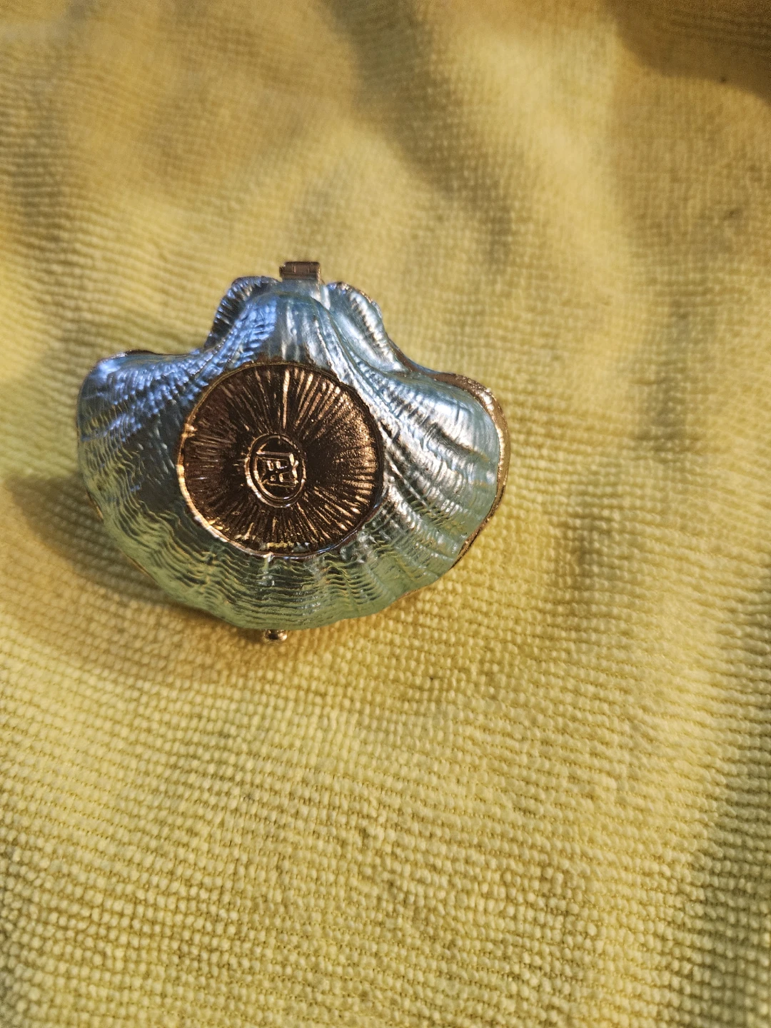 Decorative Seashell Trinket Box with Pearl Accent - photo 3