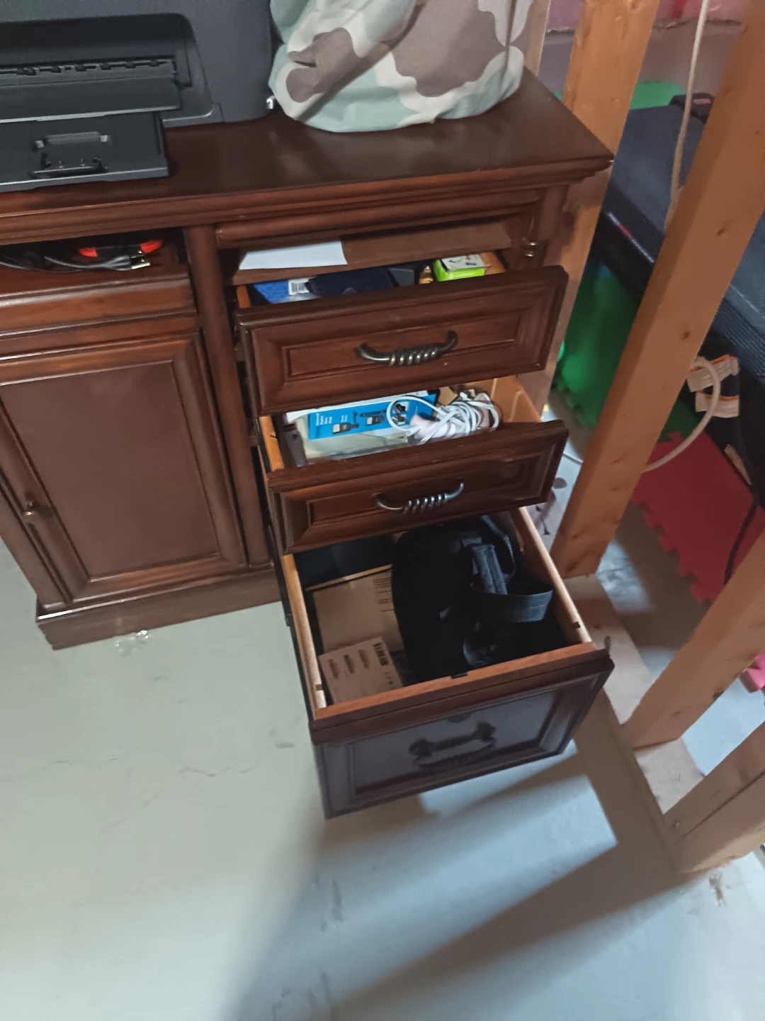 Wooden Desk with Hutch and Storage - photo 3