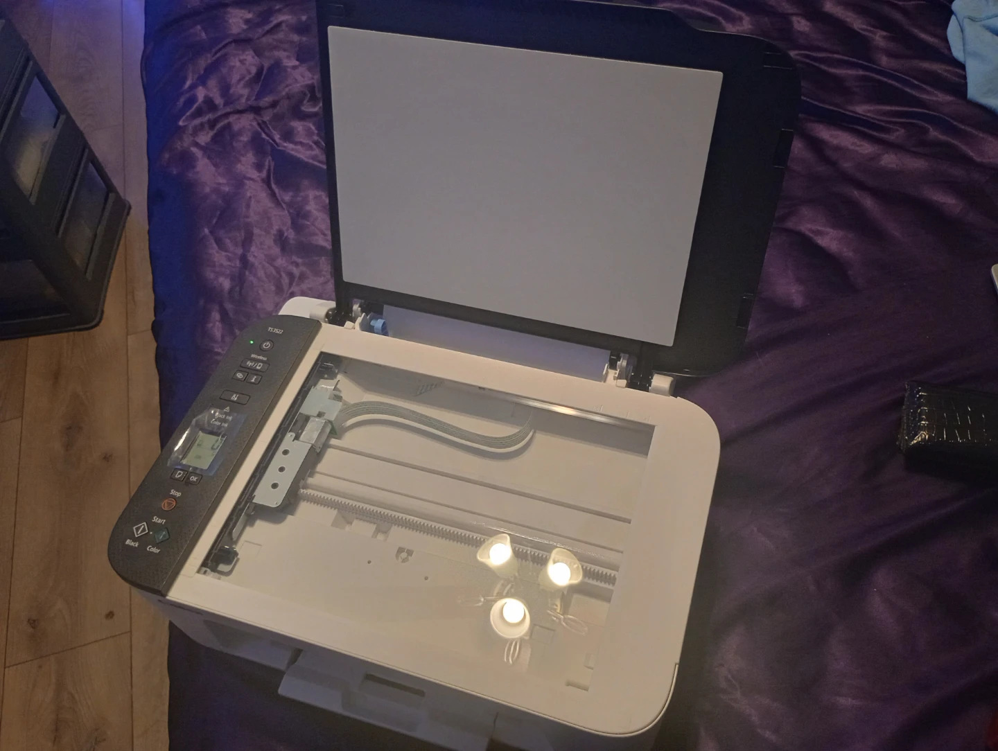 Canon PIXMA TS3522 All-in-One Printer - photo 2