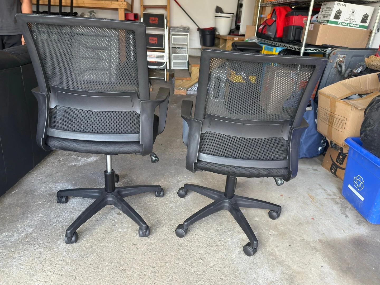 Black Mesh Ergonomic Office Chairs (Set of 2) - photo 3