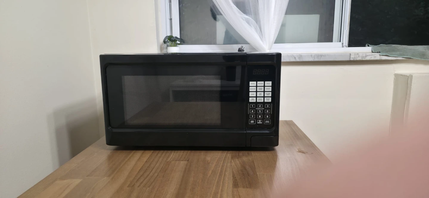 Black Countertop Microwave - photo 3