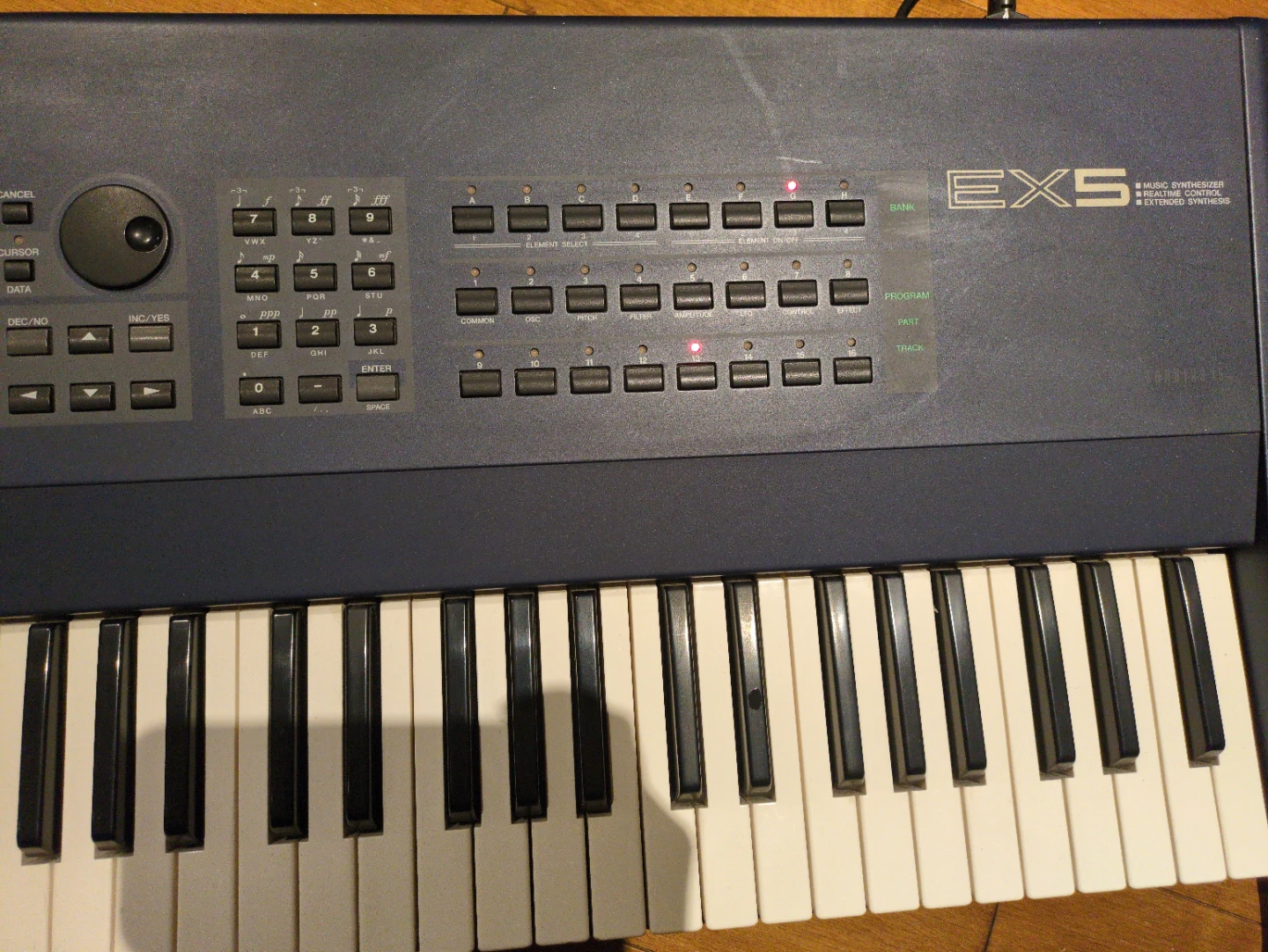 Yamaha EX5 Music Synthesizer - photo 3