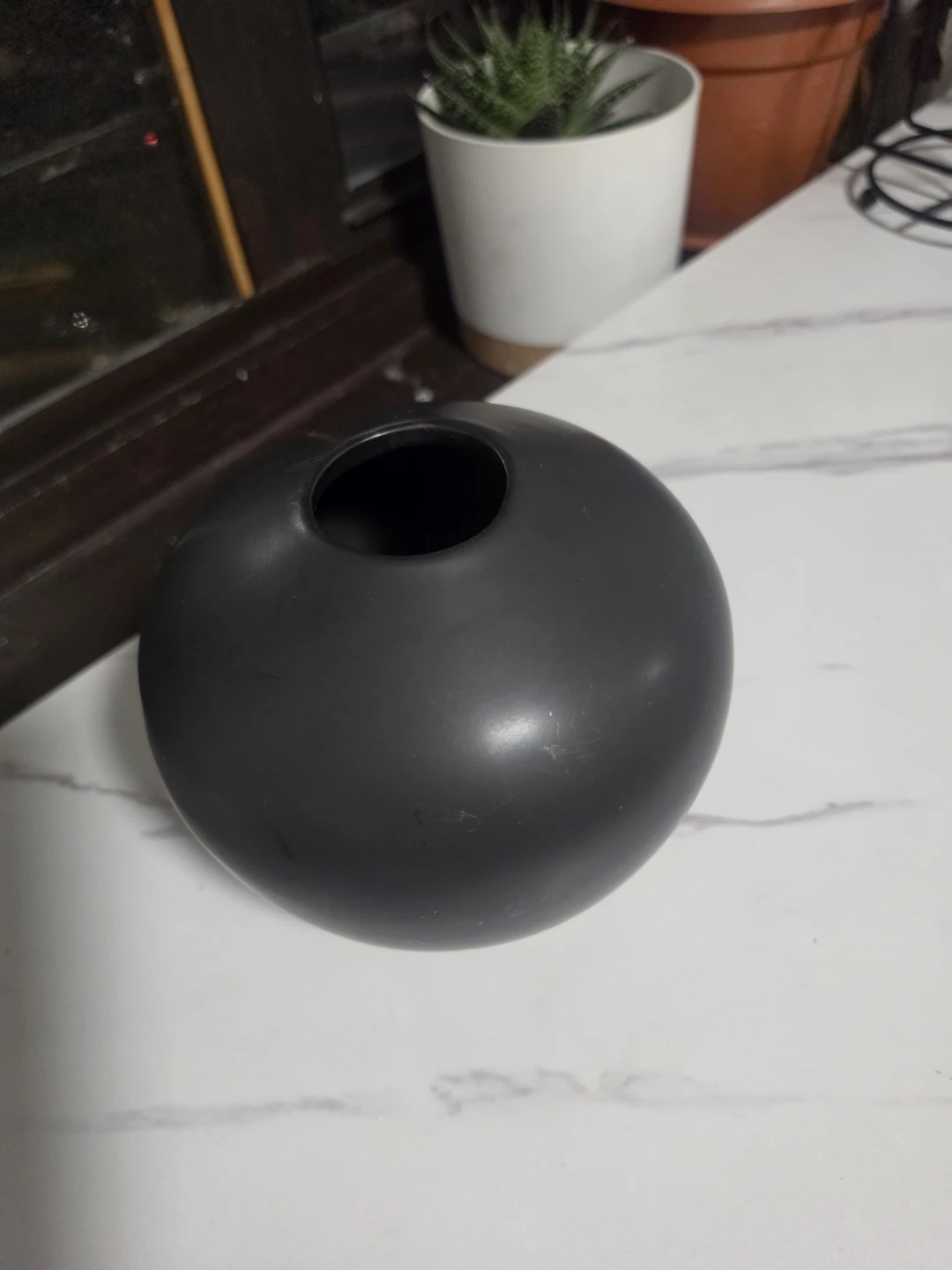 Black Matte Round Vase - photo 2