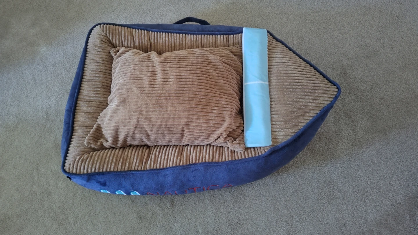 Nautica medium size Dog Bed