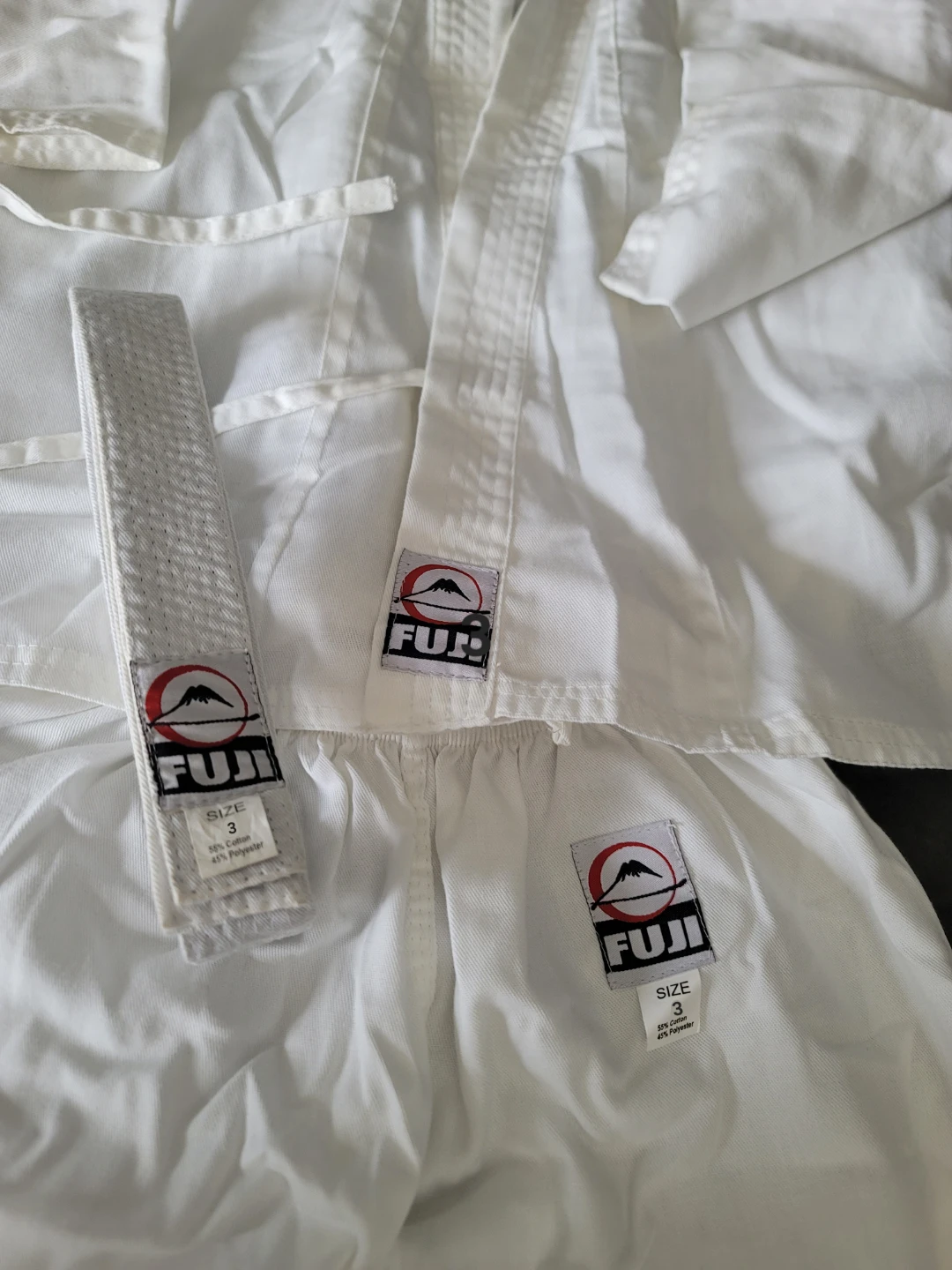 Fuji White Karate Gi Uniform with Belt - Size 3 - photo 2