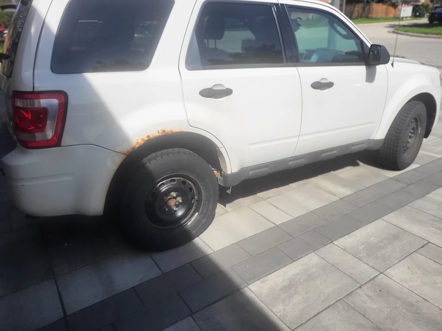 White Ford Escape XLT 2012 - photo 3