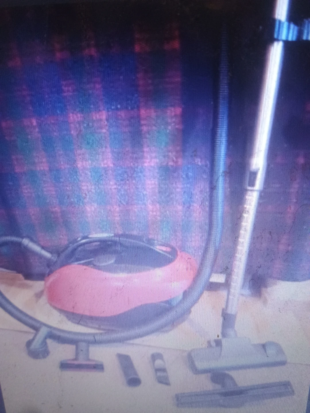 Bagless Canister Vacuum Cleaner with Attachments