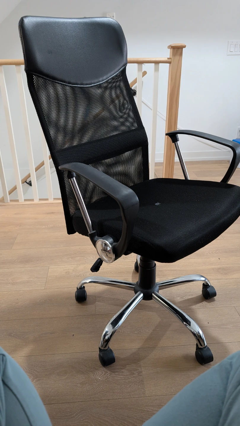 Black Mesh Office Chair - photo 2
