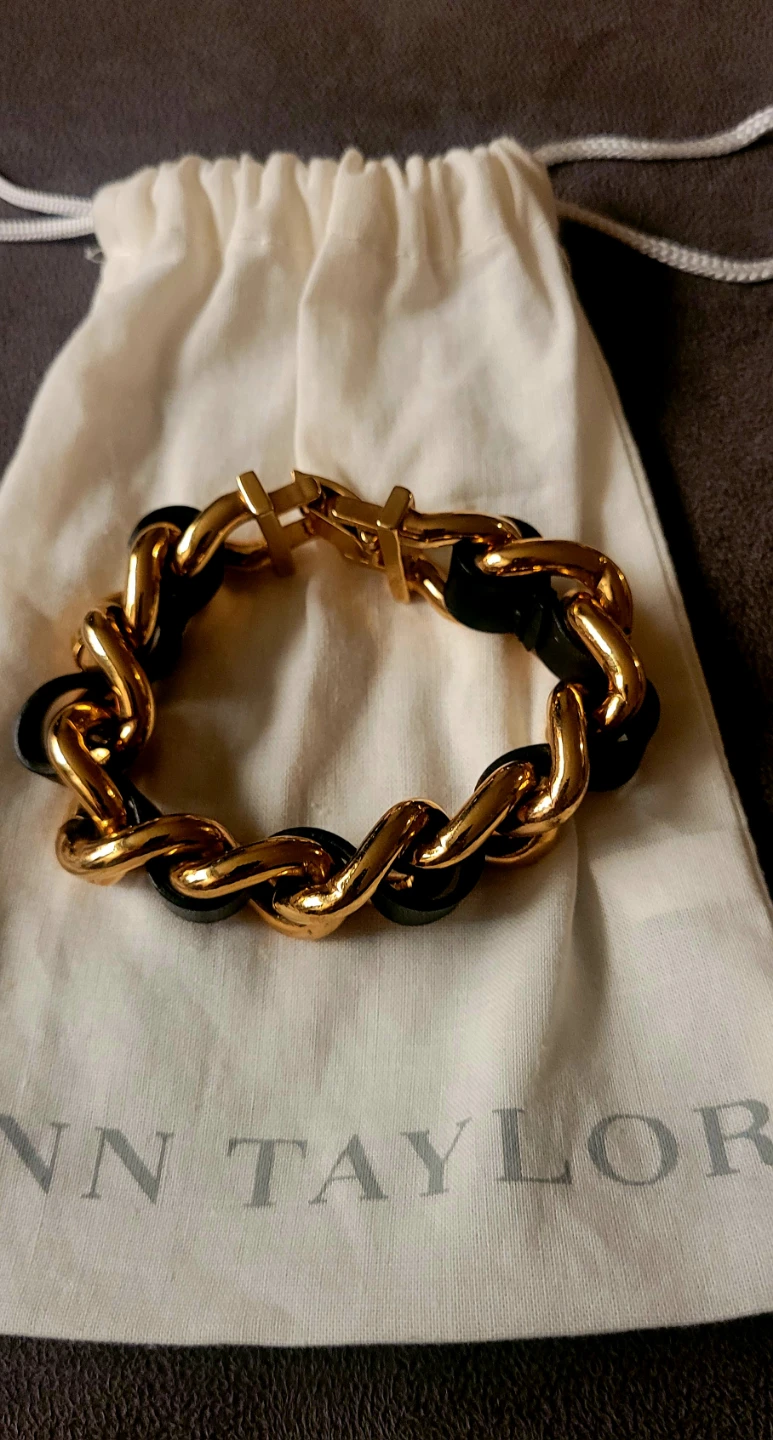 Ann Taylor Necklaces and Bracelets - photo 2
