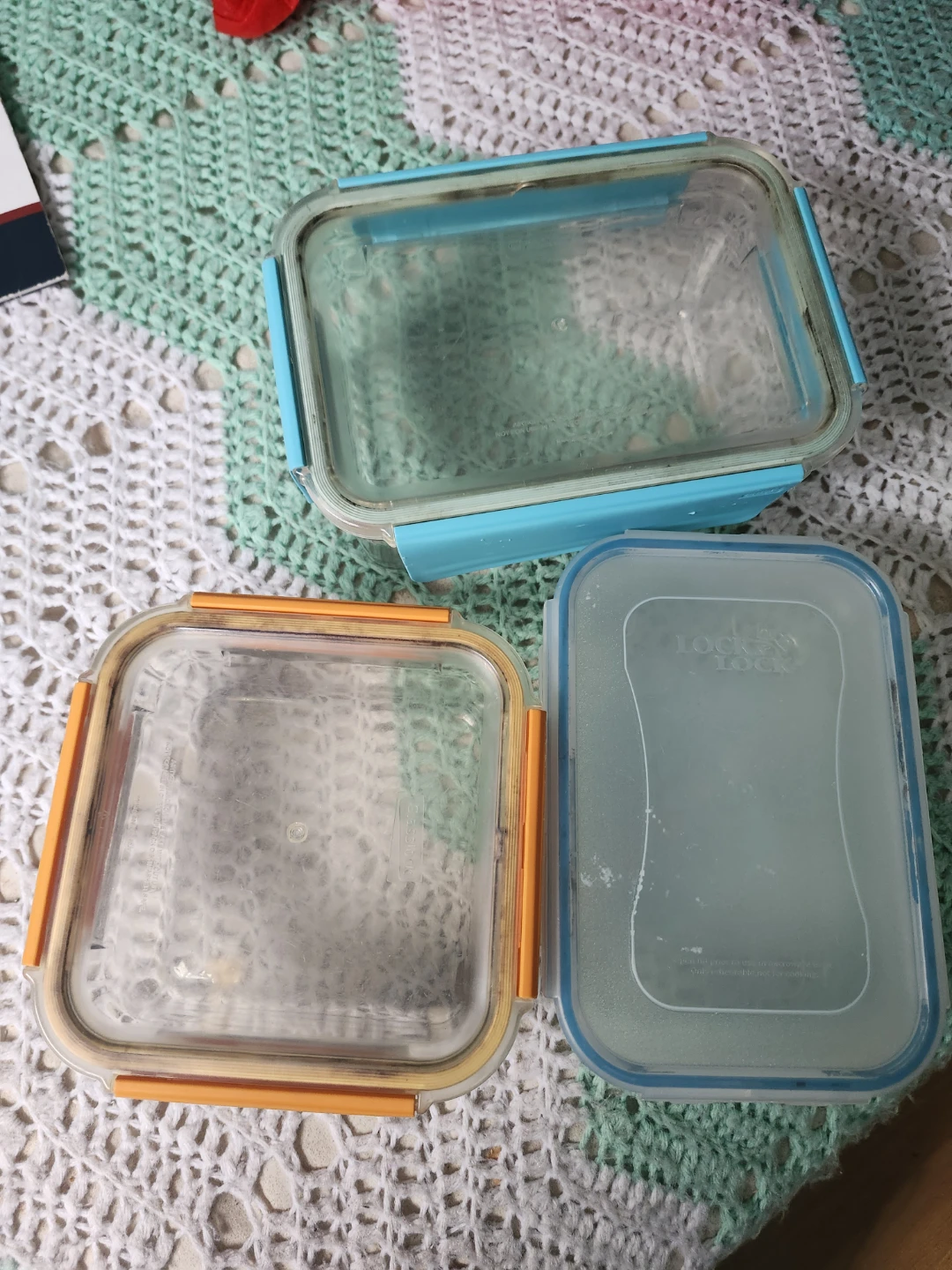 Free food containers