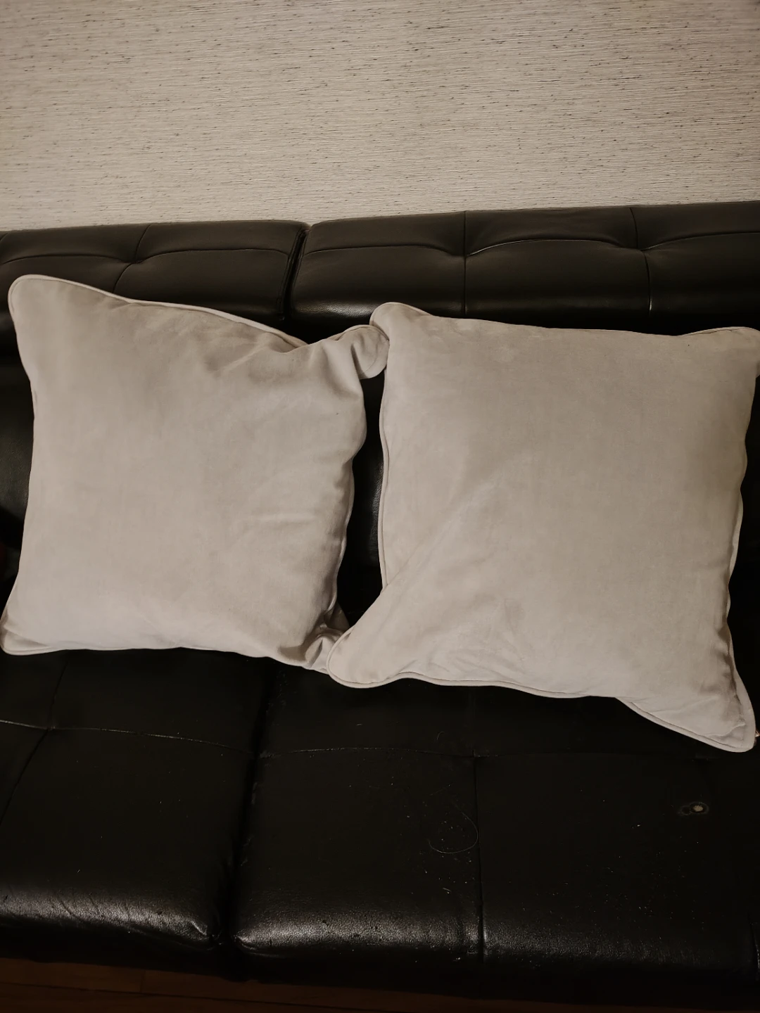 Light Gray/Green Throw Pillows - Set of 2 - photo 2