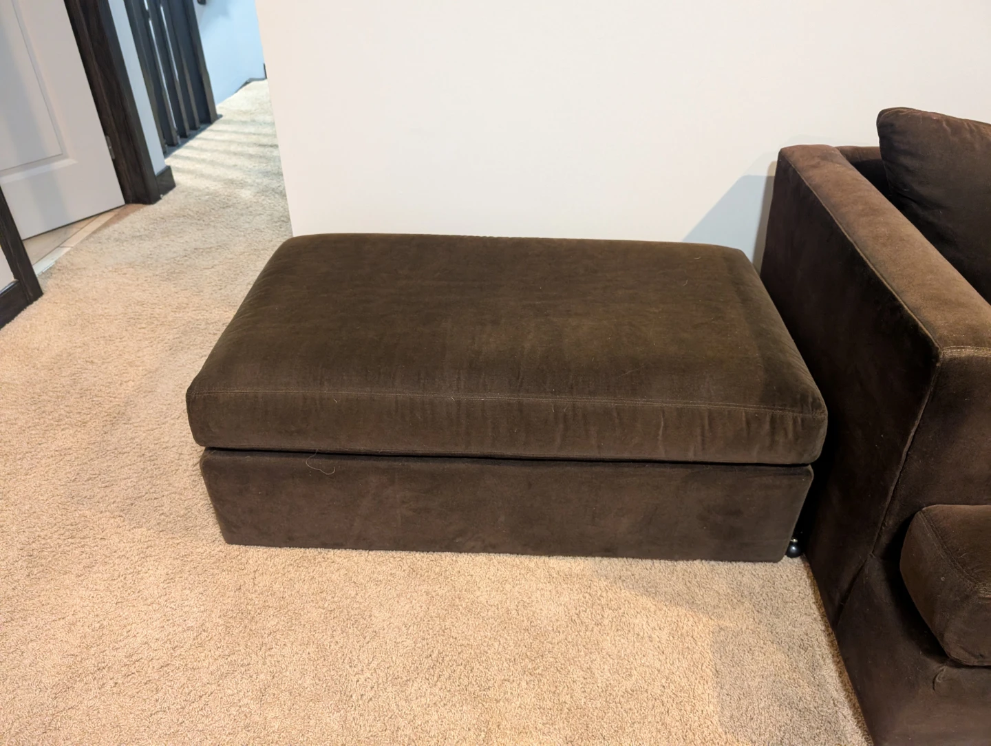 Chairs oversized plus ottoman - photo 3