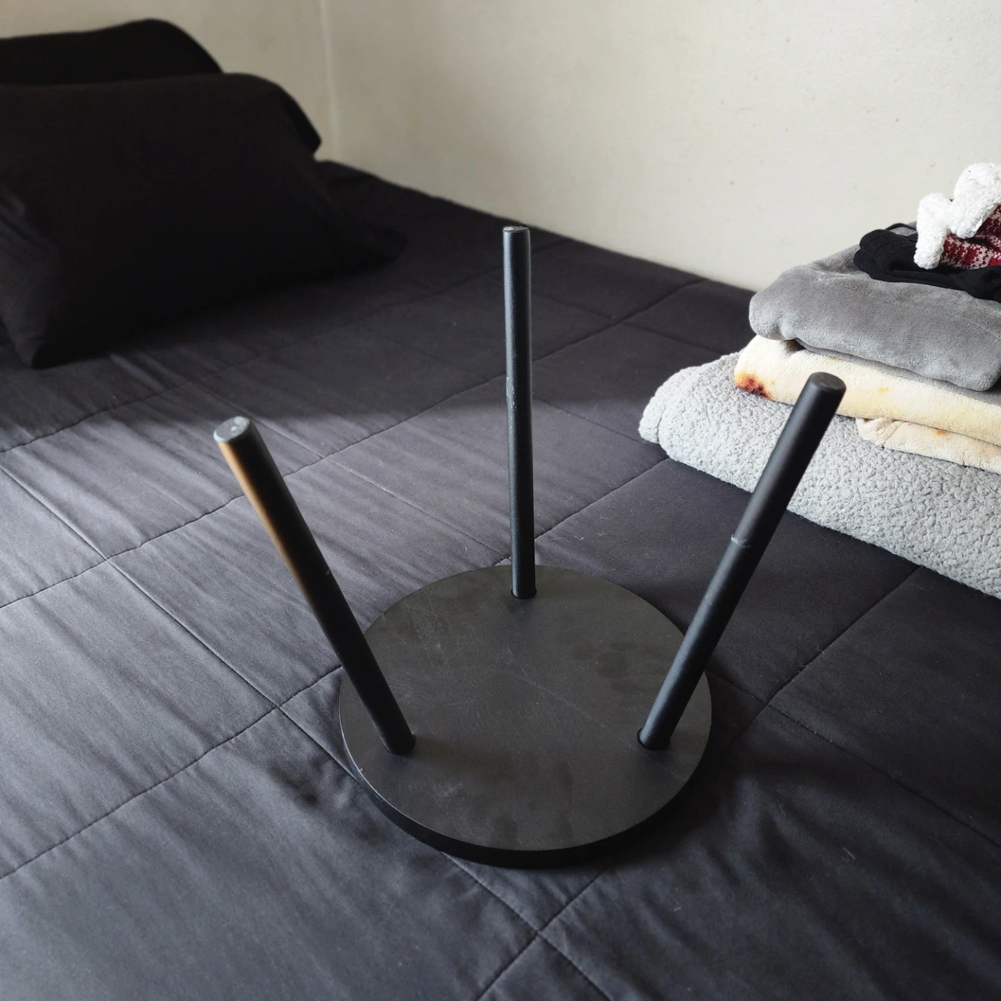 Black Round Side Table Stool - photo 4