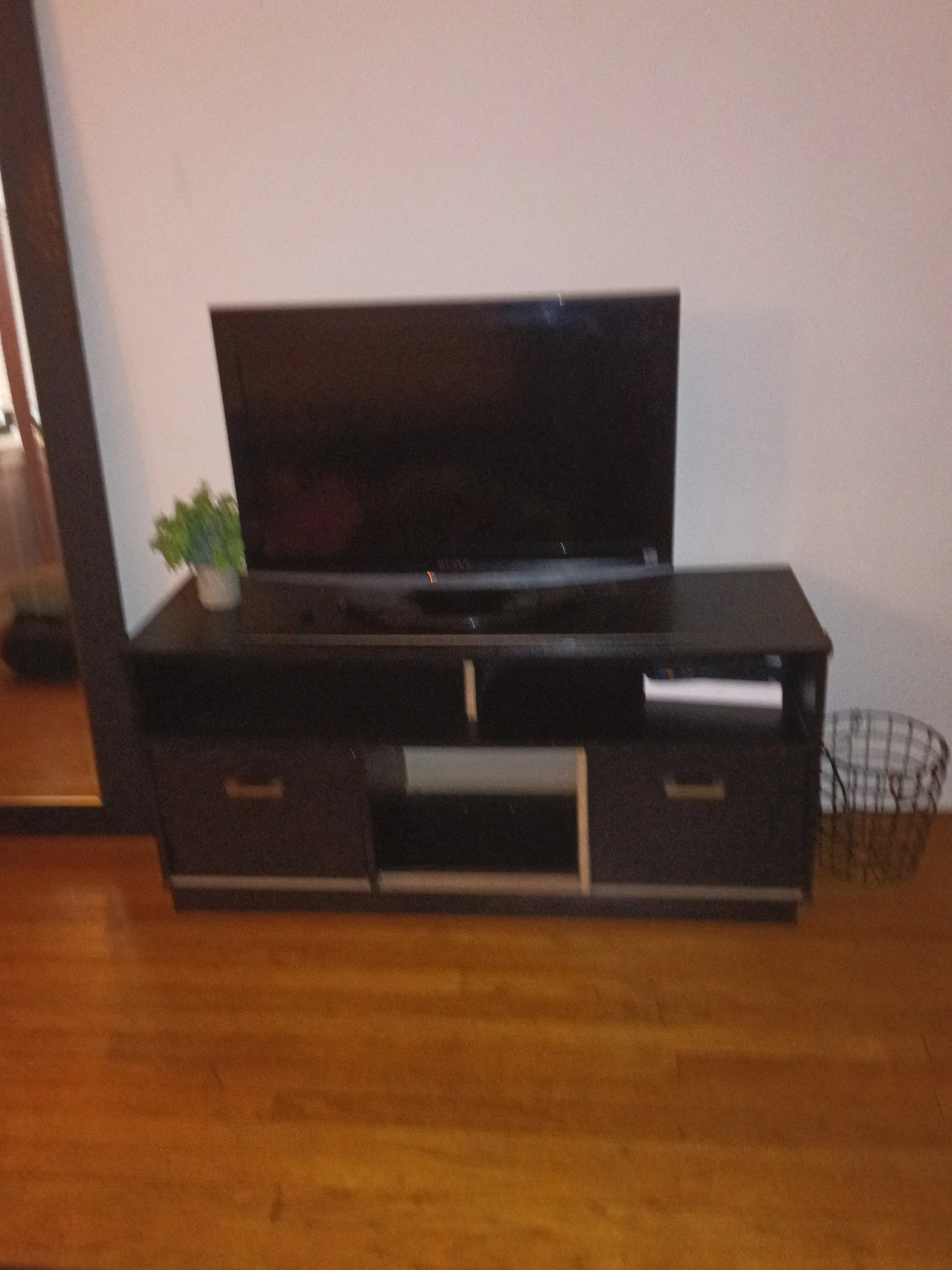Flat Screen Television with TV Stand Dresser