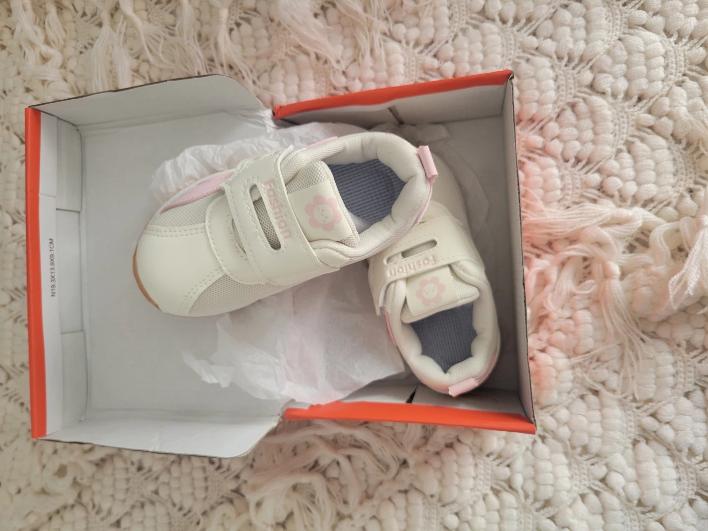 👟 Chaussures de sport pour petite fille – Taille 24  🌸✨