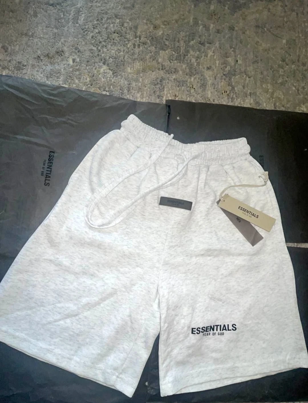 ESSENTIALS Fear of God Sweat Shorts - Heather Grey