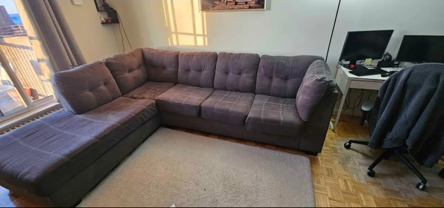 Ashley Furniture Marleton 2-Piece Sectional