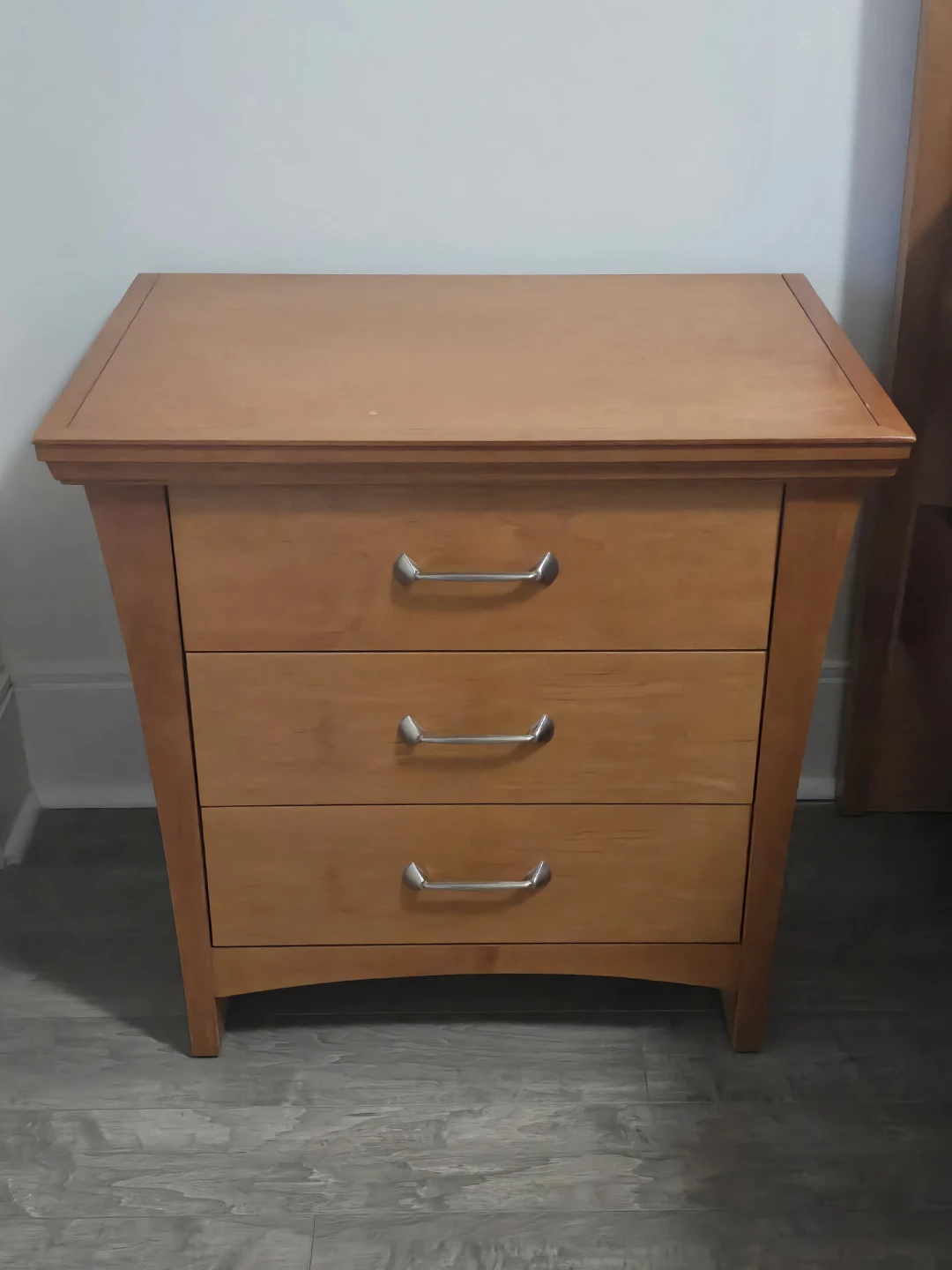 Wooden Bedroom Set with Headboard, Dresser, and Nightstand - photo 3